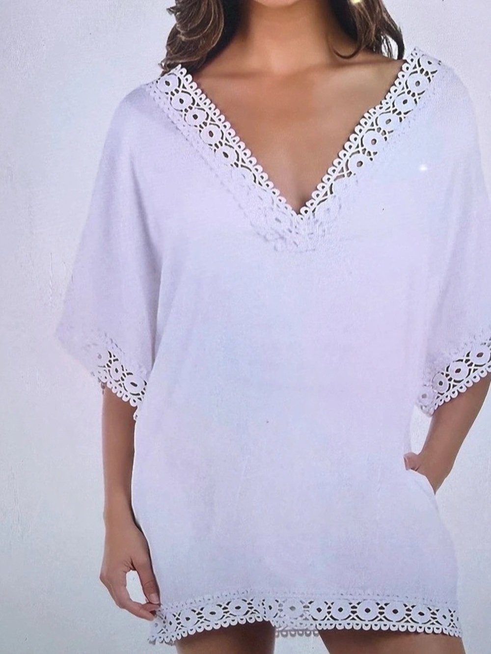 La Blanca Tunic White Lace Trim Swim Coverup Like New with tags.